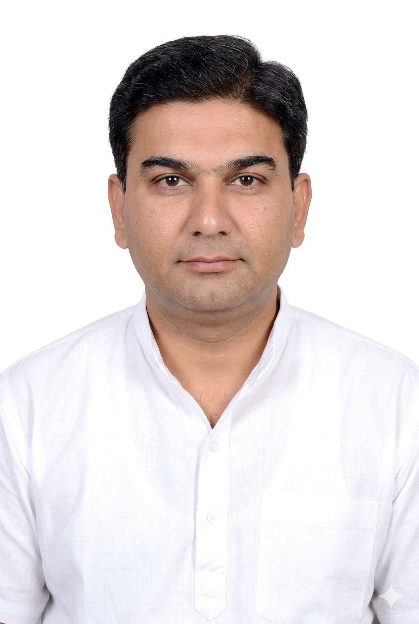 Raj Verma, a farmer from Jhaja village in Solan, Himachal Pradesh, who became an agripreneur with IIEWS support